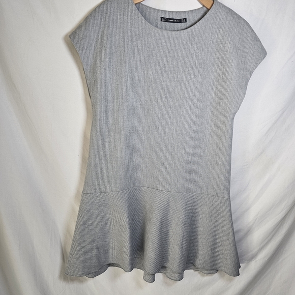 Zara Dresses & Skirts - Zara Dress Womens Gray Flounce Peplum Ribbed Drop Waist Softgirl Sz M